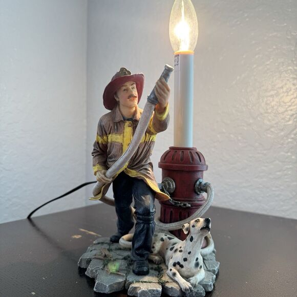 Vintage Fireman Statue Lamp w Hose, Hydrant & Dalmation Light Works - Realistic - Picture 1 of 12